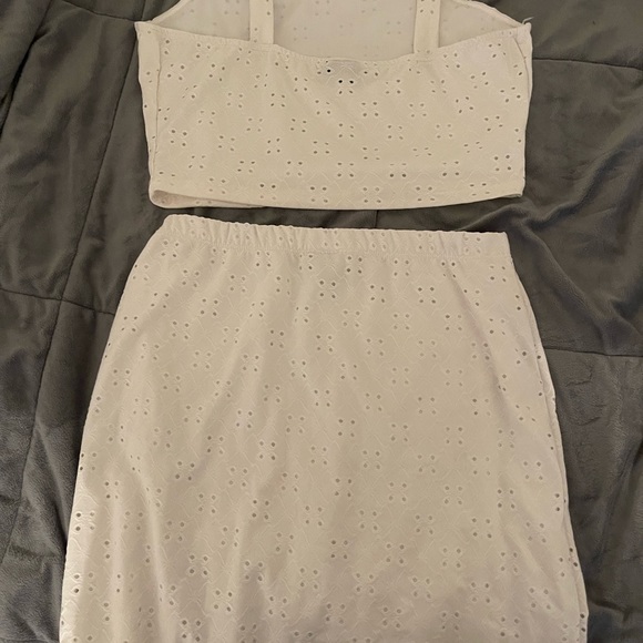 Super cute two piece set - Picture 8 of 9